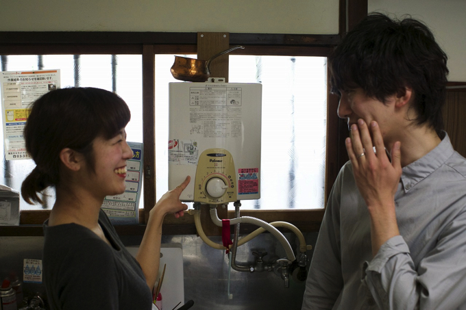DSC00406 【突撃自宅訪問】下北沢で築50年！1K風呂なし物件に住む女性の都市型サバイバルライフ